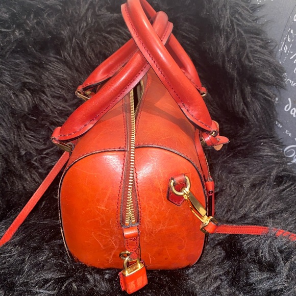 Red small leather Boston Burberry Bag - Picture 7 of 14